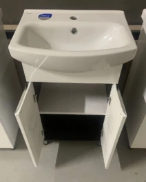 Комплект меблів у ванну кімнату в біло-коричневому кольорі 60 см шириною Аквастиль Венге 44674-39361