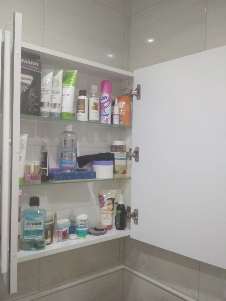 Фото покупателей Зеркальный шкаф в ванную 60 см ЮВВИС Эльба Z-60 с подсветкой