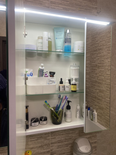 Фото покупателей Зеркальный шкаф в ванную 80 см с подсветкой ПИК Базис ШН0580-LED